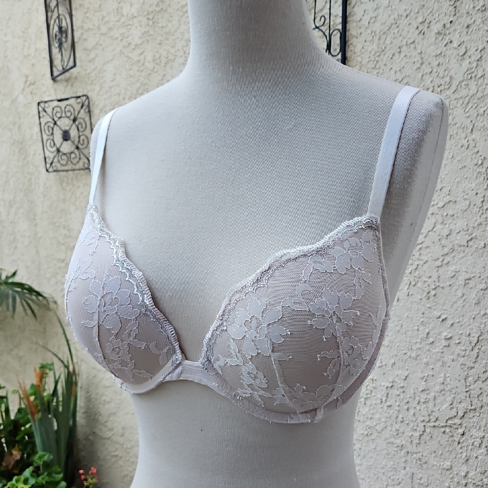 Victoria's Secret Lace Bra - Cream